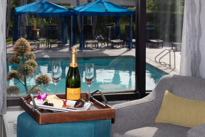 Imagen de la habitación del Hotel Crowne Plaza Costa Mesa Orange County, an IHG. Foto 17