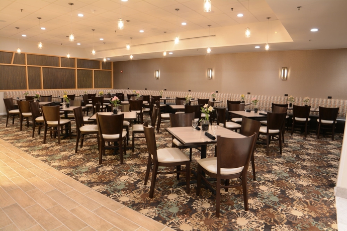 Imagen del bar/restaurante del Hotel Crowne Plaza Crystal City-washington, D.c., An Ihg. Foto 3