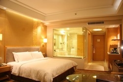 Imagen de la habitación del Hotel Crowne Plaza Dandong. Foto 5
