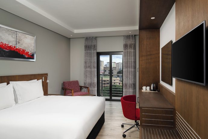 Imagen de la habitación del Hotel Crowne Plaza - Dar Es Salaam, an IHG. Foto 4