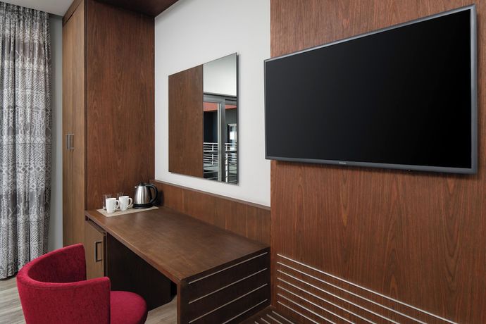 Imagen de la habitación del Hotel Crowne Plaza - Dar Es Salaam, an IHG. Foto 7