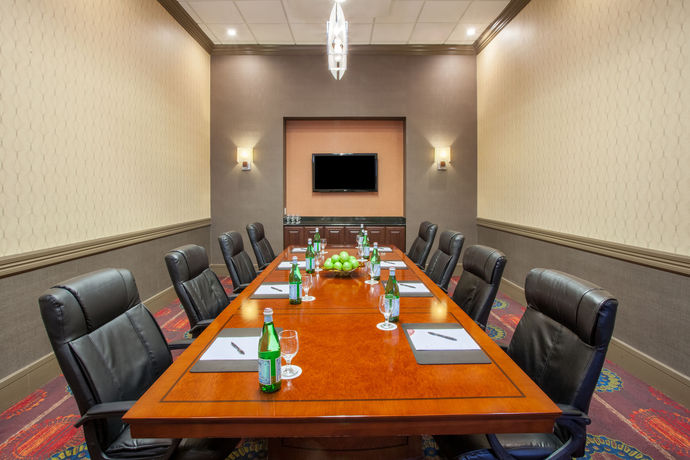 Imagen de los interiores del Hotel Crowne Plaza Dayton. Foto 13