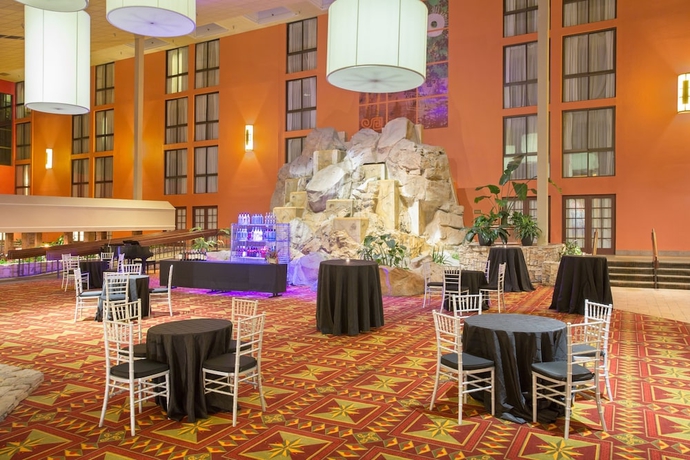 Imagen de los interiores del Hotel Crowne Plaza Denver Airport Convention Ctr, An Ihg. Foto 12