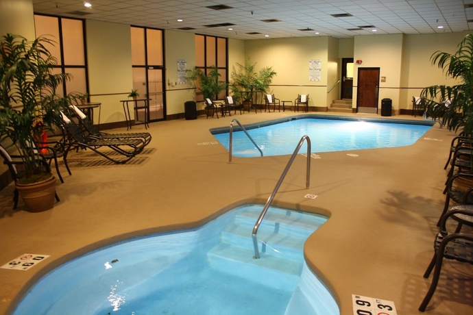 Imagen de la piscina del Hotel Crowne Plaza Denver Airport Convention Ctr, An Ihg. Foto 18