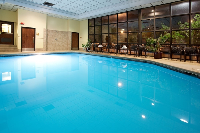 Imagen de la piscina del Hotel Crowne Plaza Denver Airport Convention Ctr, An Ihg. Foto 19