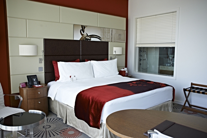 Imagen de la habitación del Hotel Crowne Plaza Doha - The Business Park, An Ihg. Foto 4