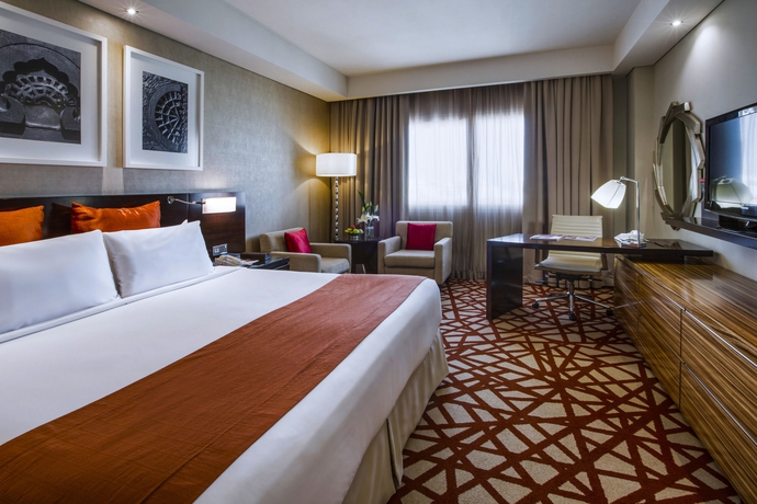 Imagen de la habitación del Hotel Crowne Plaza Dubai Deira, An Ihg. Foto 6