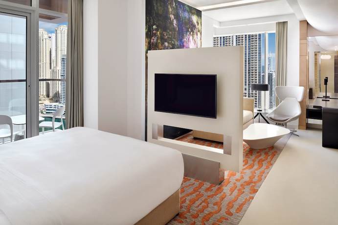 Imagen de la habitación del Hotel Crowne Plaza Dubai Marina. Foto 9
