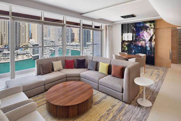 Imagen de la habitación del Hotel Crowne Plaza Dubai Marina. Foto 11