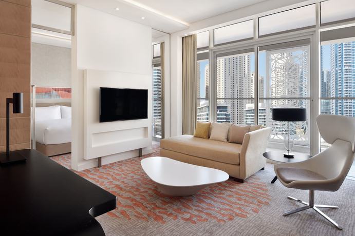 Imagen de la habitación del Hotel Crowne Plaza Dubai Marina. Foto 12