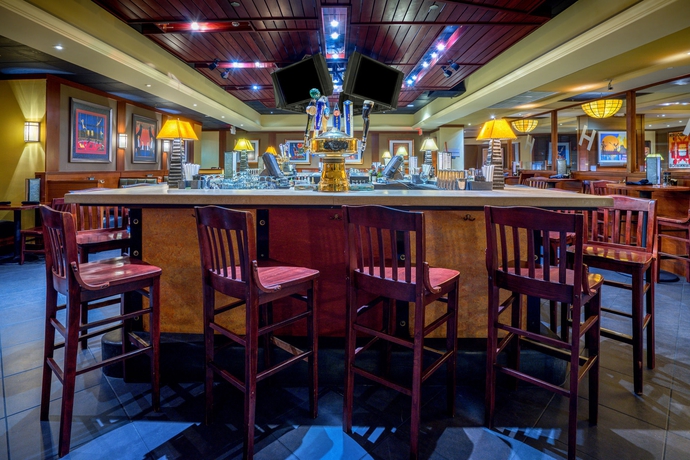 Imagen del bar/restaurante del Hotel Crowne Plaza Dulles Airport, An Ihg. Foto 5