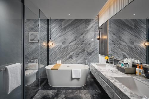 Imagen de la habitación del Hotel Crowne Plaza Ezhou, an IHG. Foto 20