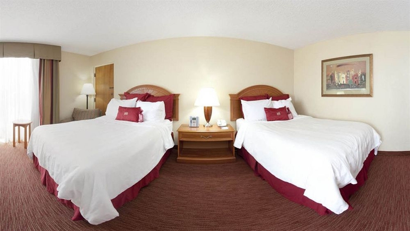 Imagen de la habitación del Hotel Crowne Plaza Fort Myers At Bell Tower Shops. Foto 8