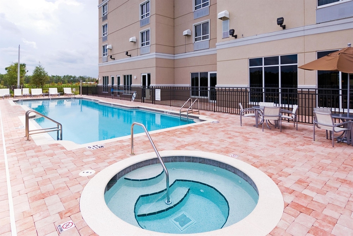 Imagen de los exteriores del Hotel Crowne Plaza Ft. Myers Gulf Coast, An Ihg. Foto 10