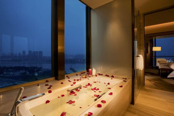 Imagen de los interiores del Hotel Crowne Plaza Fuzhou Riverside, An Ihg. Foto 19