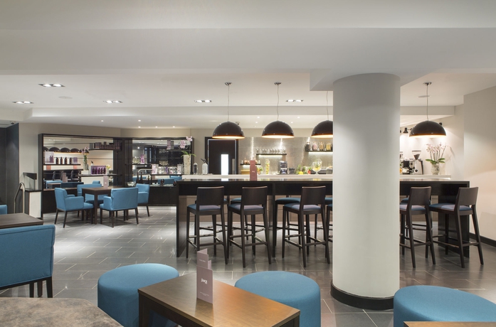 Imagen del bar/restaurante del Hotel Crowne Plaza Gerrards Cross, An Ihg. Foto 5