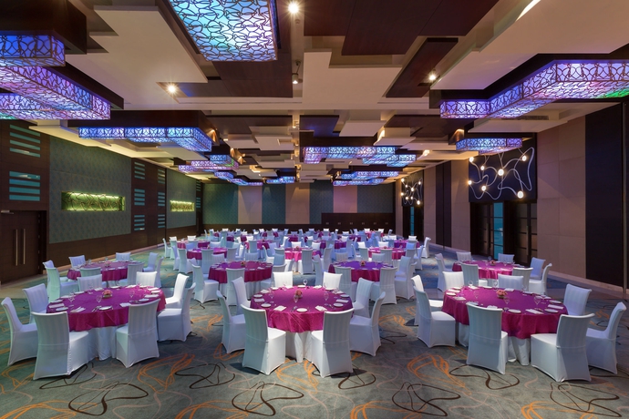 Imagen de los interiores del Hotel Crowne Plaza Greater Noida, An Ihg. Foto 15