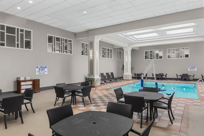 Imagen de la piscina del Hotel Crowne Plaza Greenville-i-385-roper Mtn Rd, An Ihg. Foto 20