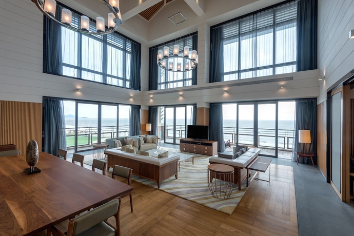 Imagen de la habitación del Hotel Crowne Plaza Hailing Island, An Ihg. Foto 12