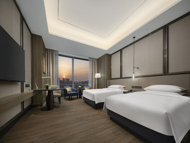 Imagen de la habitación del Hotel Crowne Plaza Hangzhou Linping, An Ihg. Foto 10