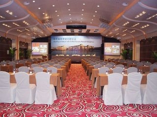 Imagen de los interiores del Hotel Crowne Plaza Hangzhou Xanadu Resort. Foto 8