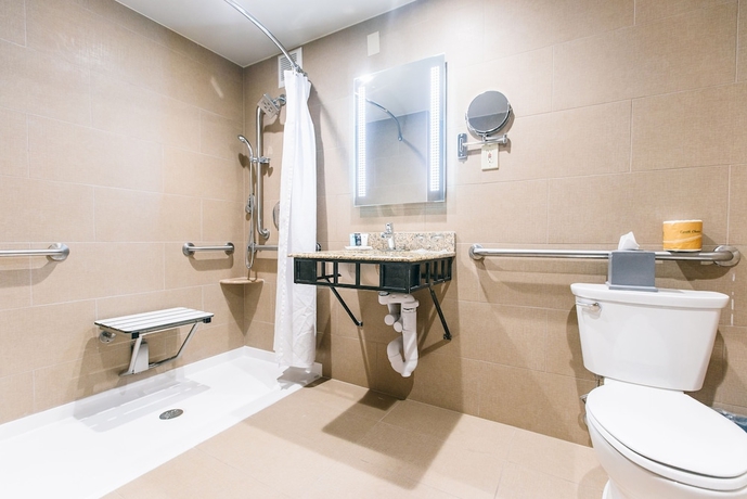 Imagen de la habitación del Hotel Crowne Plaza Harrisburg-hershey, An Ihg. Foto 2