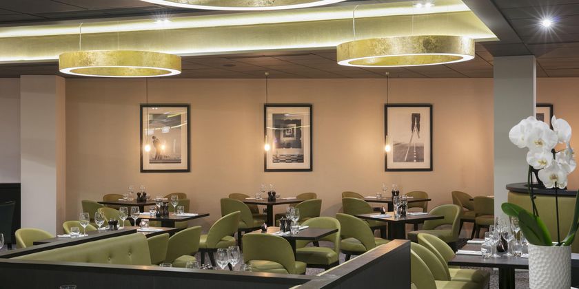 Imagen del bar/restaurante del Hotel Crowne Plaza Harrogate, An Ihg. Foto 5