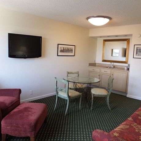 Imagen de los interiores del Hotel Crowne Plaza Hickory, An Ihg. Foto 4