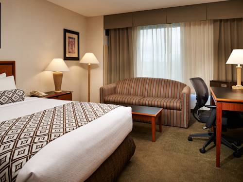 Imagen de la habitación del Hotel Crowne Plaza Hotels & Resorts Auburn Hills. Foto 3