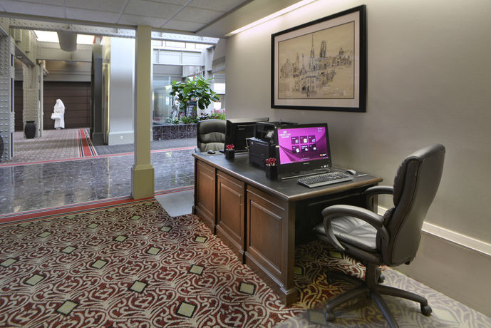 Imagen del bar/restaurante del Hotel Crowne Plaza Indianapolis-dwtn-union Stn. Foto 3