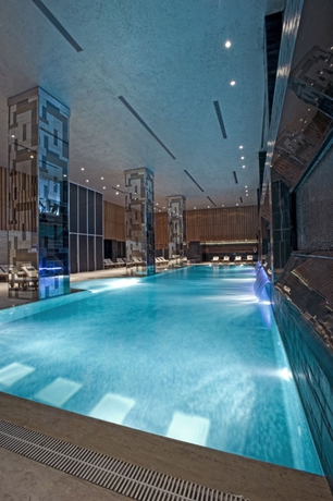 Imagen de la piscina del Hotel Crowne Plaza Istanbul - Asia, An Ihg. Foto 9