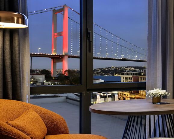Imagen de la habitación del Hotel Crowne Plaza Istanbul Ortakoy Bosphorus, an IHG Hotel. Foto 12