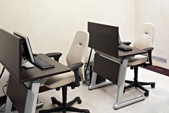 Imagen de los interiores del Hotel Crowne Plaza Jeddah, An Ihg. Foto 10