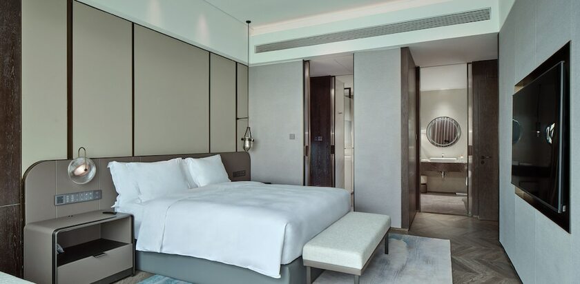 Imagen de la habitación del Hotel Crowne Plaza Jiangmen Binjiang, An Ihg. Foto 12