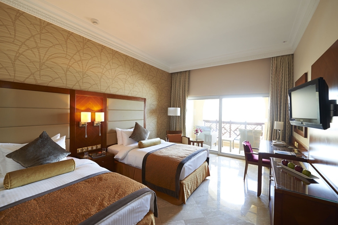 Imagen de la habitación del Hotel Crowne Plaza Jordan Dead Sea Resort and Spa, An Ihg. Foto 7