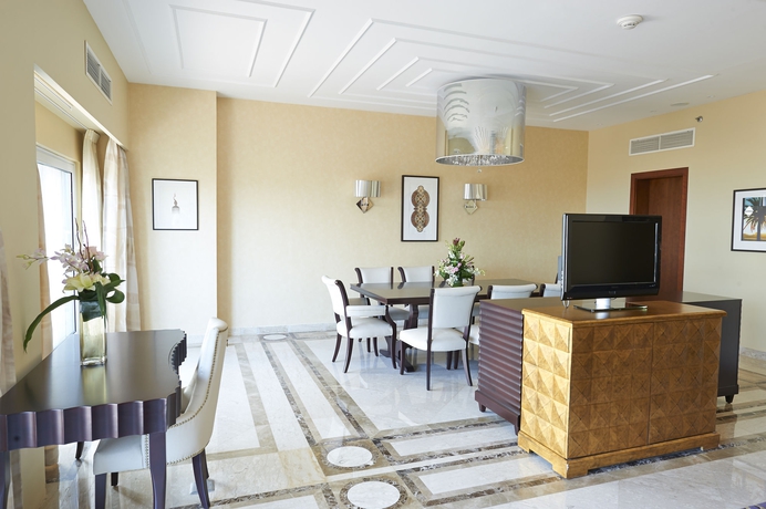 Imagen de la habitación del Hotel Crowne Plaza Jordan Dead Sea Resort and Spa, An Ihg. Foto 13