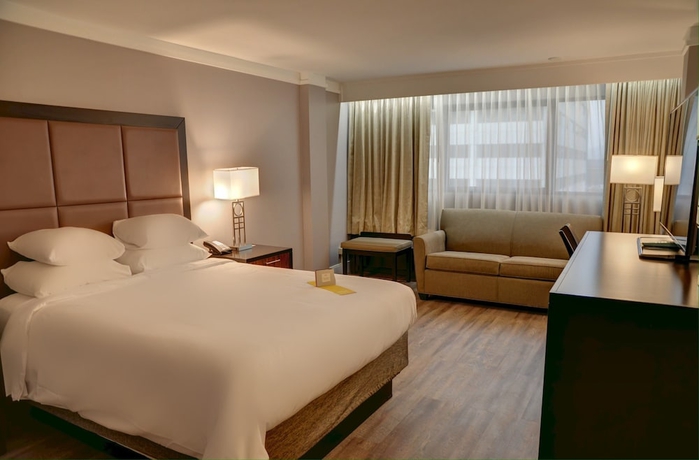 Imagen de la habitación del Hotel Crowne Plaza Knoxville Downtown University, An Ihg. Foto 6