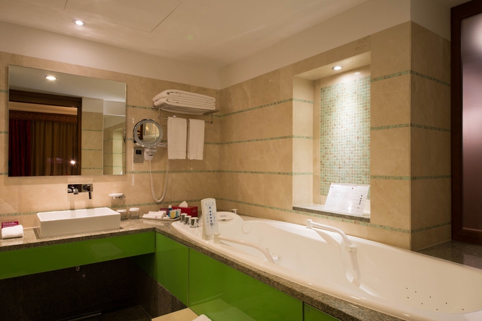 Imagen de la habitación del Hotel Crowne Plaza Kuwait Al Thuraya City, An Ihg. Foto 9