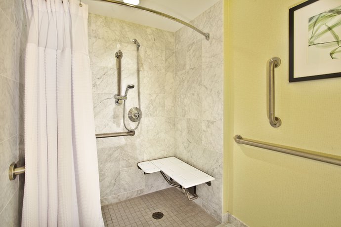 Imagen de la habitación del Hotel Crowne Plaza Lansing, An Ihg. Foto 5
