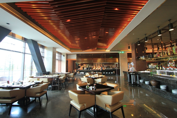 Imagen del bar/restaurante del Hotel Crowne Plaza Lanzhou, An Ihg. Foto 1