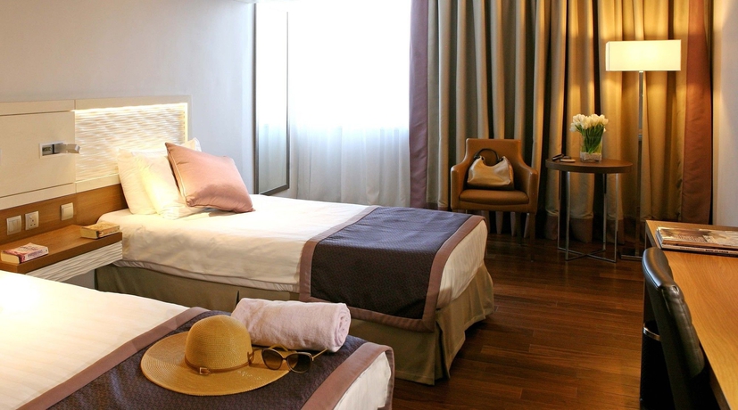Imagen de la habitación del Hotel Crowne Plaza Limassol, An Ihg. Foto 3