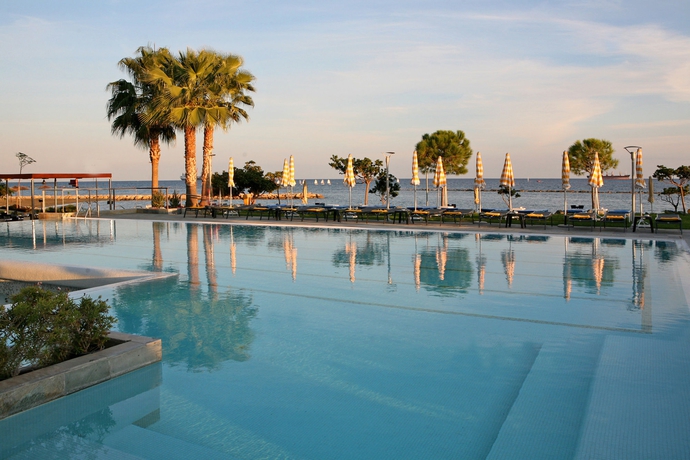 Imagen general del Hotel Crowne Plaza Limassol, An Ihg. Foto 2
