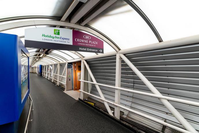 Imagen de los interiores del Hotel Crowne Plaza London Heathrow T4. Foto 14