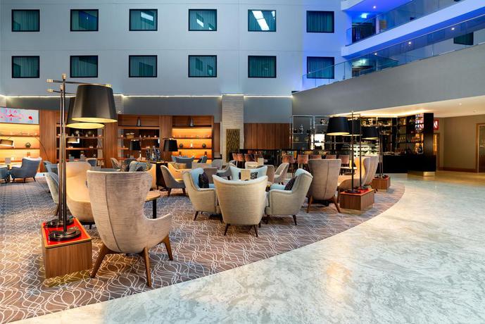 Imagen general del Hotel Crowne Plaza London Heathrow T4. Foto 8