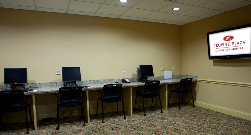 Imagen de los interiores del Hotel Crowne Plaza Louisville Airport Expo Center, An Ihg. Foto 8