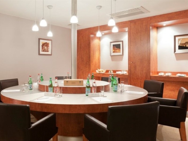 Imagen general del Hotel Crowne Plaza Lyon - Cité Internationale, An Ihg. Foto 3