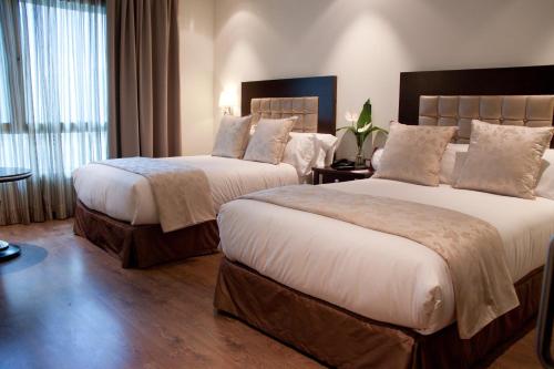 Imagen de la habitación del Hotel Crowne Plaza Madrid Airport, An Ihg. Foto 19