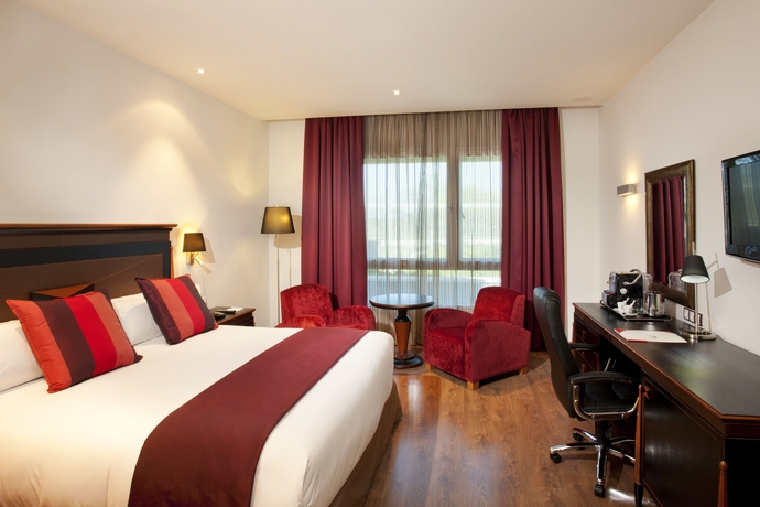 Imagen de la habitación del Hotel Crowne Plaza Madrid Airport, An Ihg. Foto 1