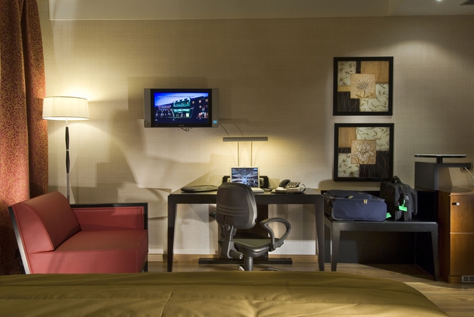 Imagen de la habitación del Hotel Crowne Plaza Malpensa Airport, An Ihg. Foto 9