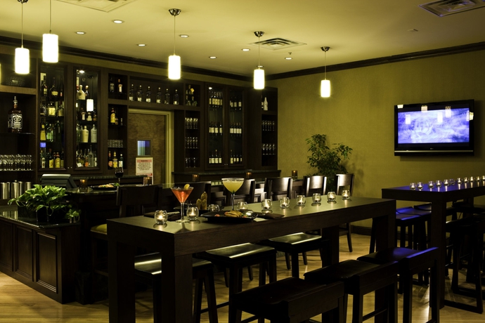 Imagen del bar/restaurante del Hotel Crowne Plaza Memphis Downtown , An Ihg. Foto 2